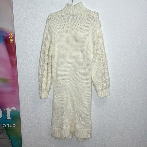 New Farm Rio Fringed Cable-knit Midi Dress - Off-white Medium - Picture 7 of 16
